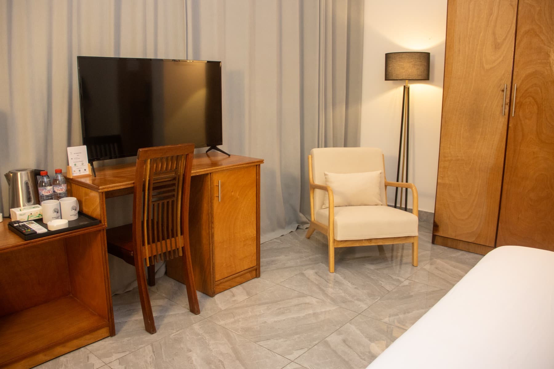 Chambre Simple Standard — Résidence Feuille, hôtel à Pointe-Noire