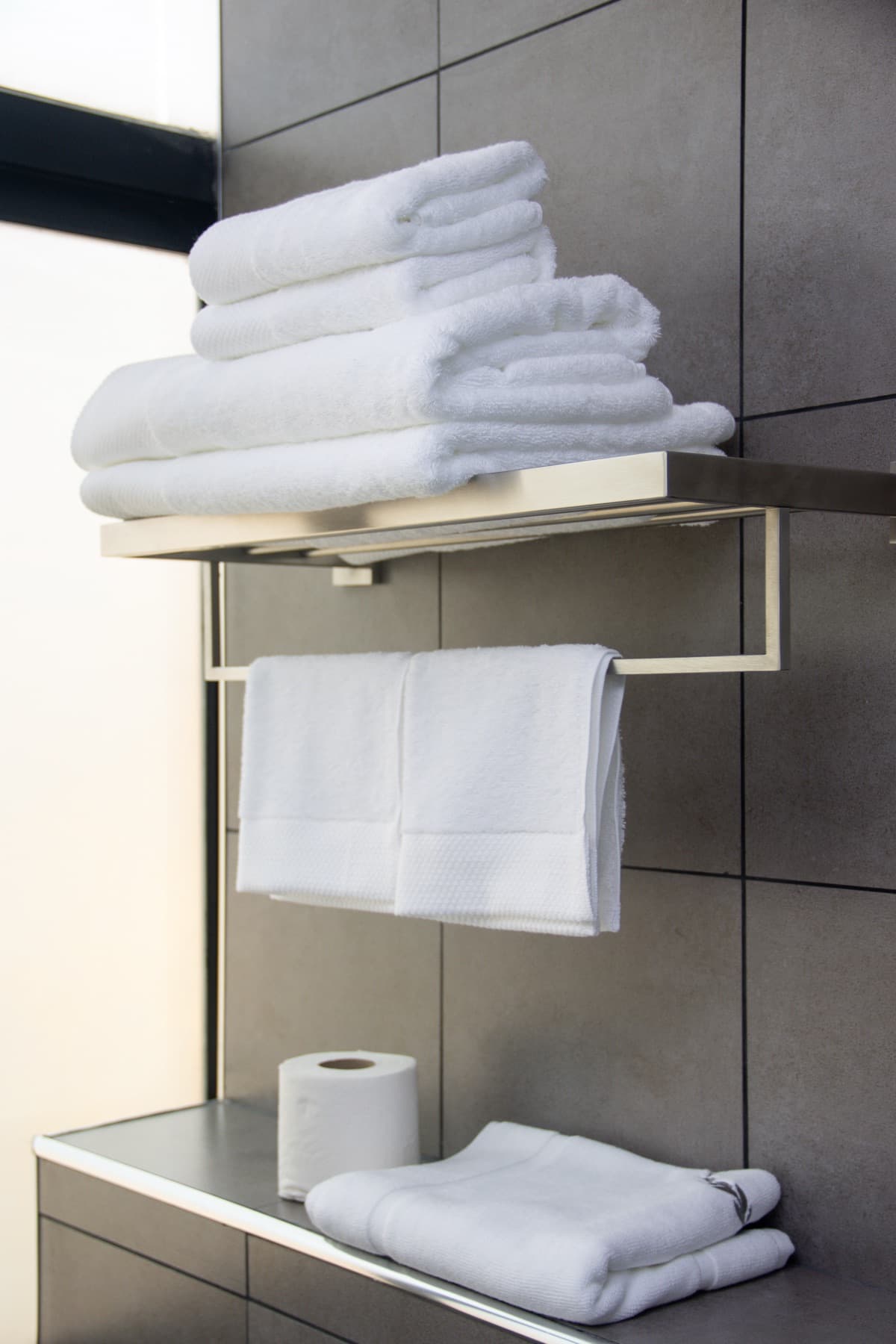 Salles de bain — Résidence Feuille, hôtel à Pointe-Noire